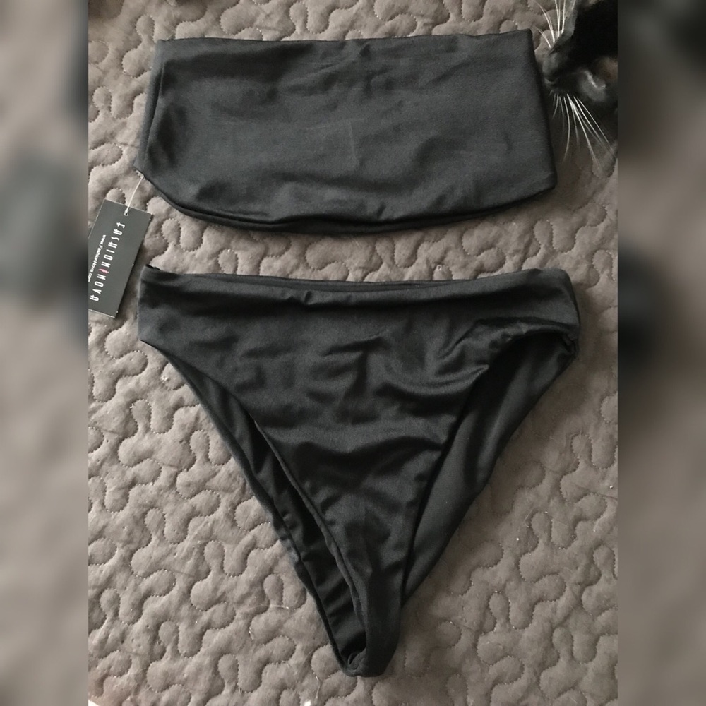 Fashion nova swim wear